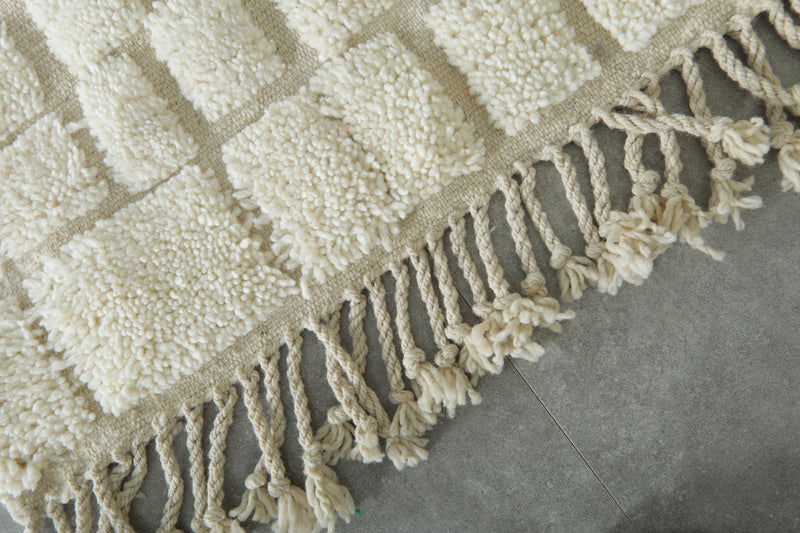 Small white Moroccan rug - Textured checkered pattern accent mat - 2.4 ft x 3.4 ft