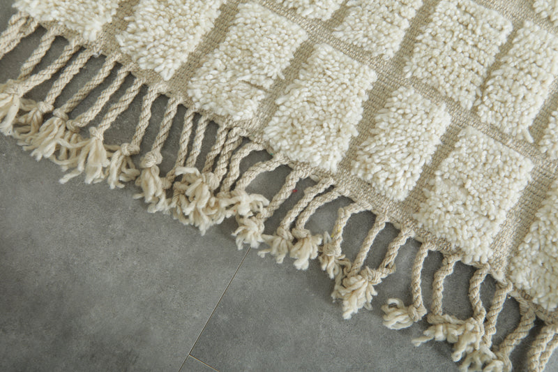 Small white Moroccan rug - Textured checkered pattern accent mat - 2.4 ft x 3.4 ft