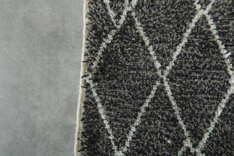 Handmade small Moroccan beni ourain rug - 2.2 ft x 3.4 ft