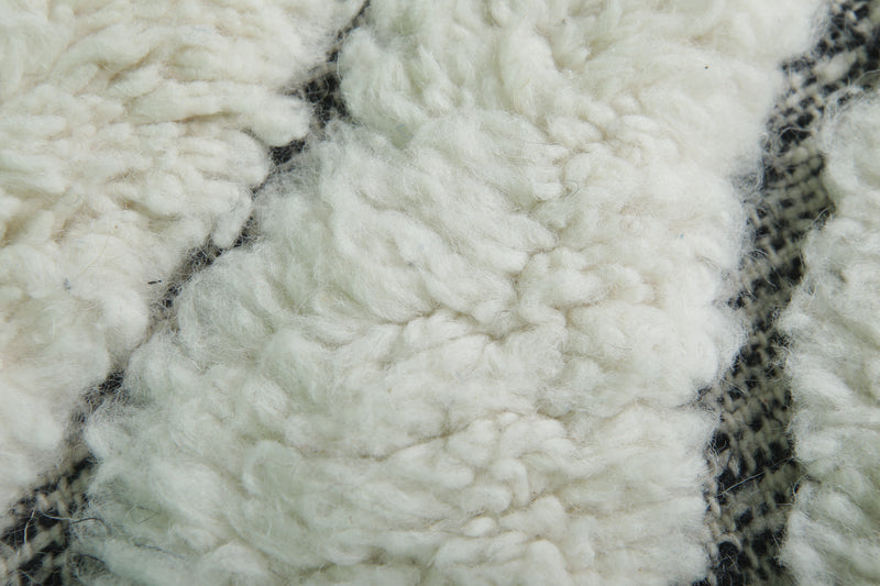 Traditional Moroccan rug - 3.3 x 4.9 ft | Handwoven elegance - Beni ourain rugs