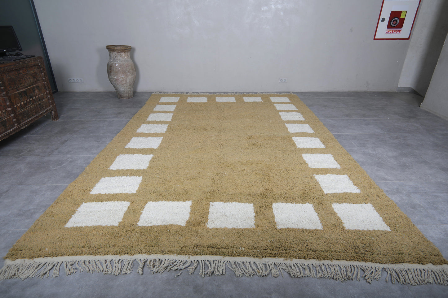 Moroccan rug 9.3 X 13.4 Feet