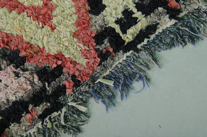 Extra Long Moroccan Rug with Diamond Motifs – 2.5 x 9.1 ft - moroccan rug