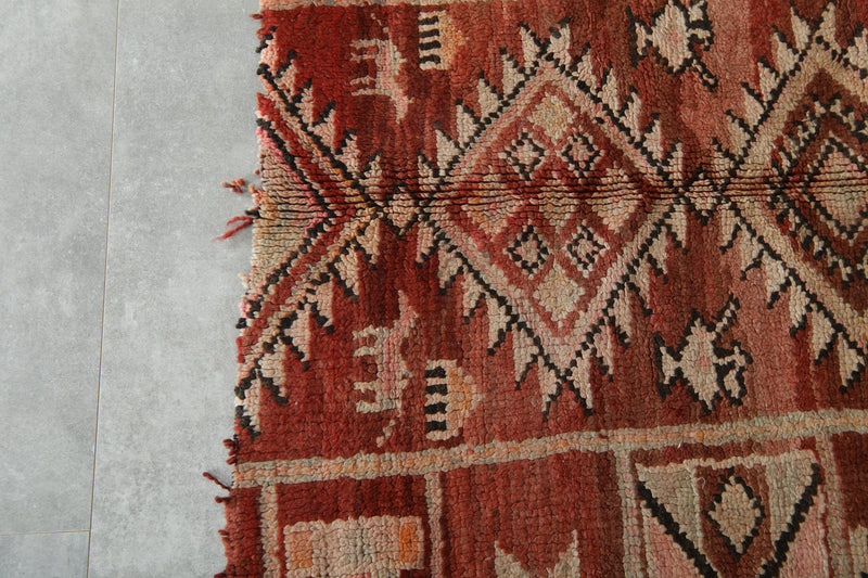 Geometric Moroccan rug - 4.6 ft x 5.9 ft - Azilal wool rug