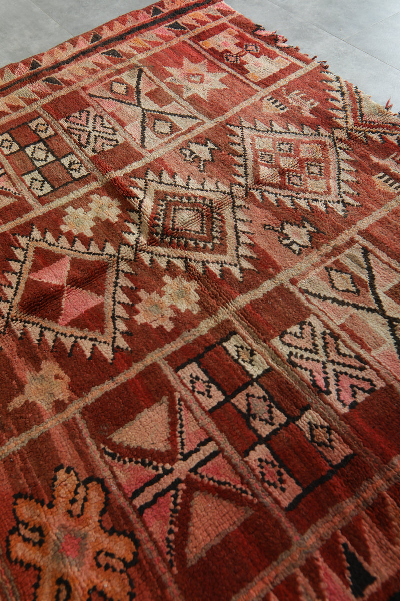 Geometric Moroccan rug - 4.6 ft x 5.9 ft - Azilal wool rug