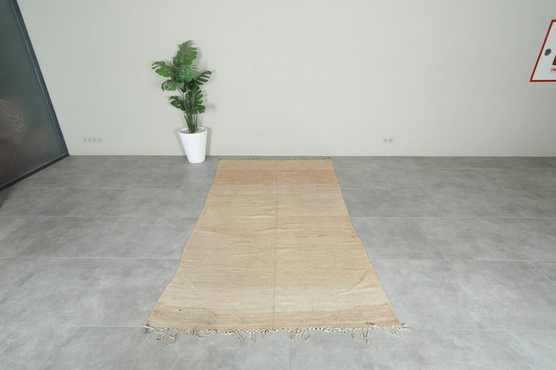 Beige minimalist Moroccan rug - 4.6 ft x 8.9 ft - Handmade wool carpet