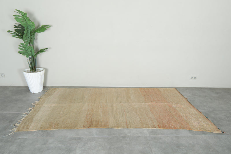 Beige minimalist Moroccan rug - 4.6 ft x 8.9 ft - Handmade wool carpet