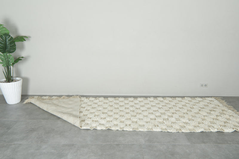 White and beige checkered Moroccan runner rug - 11.9 ft x 3.9 ft