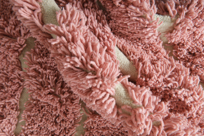 Handmade pink and white Moroccan wool rug - 8.2 ft x 10.2