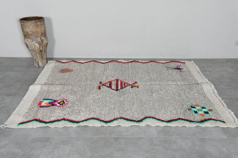 Colorful handmade rug 4.7 FT X 6.7 FT