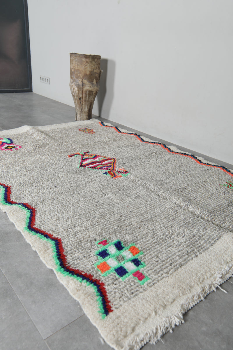 Colorful handmade rug 4.7 FT X 6.7 FT