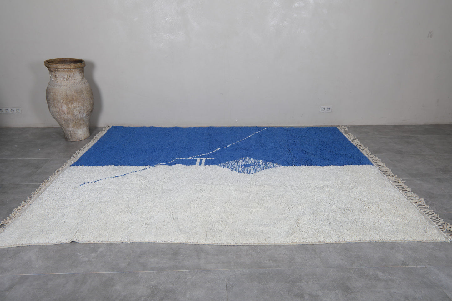 Moroccan rug 8.5 X 10.3 Feet