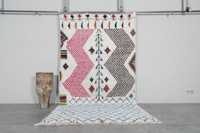 Colorful Moroccan rug 4.9 FT X 9.1 FT - 