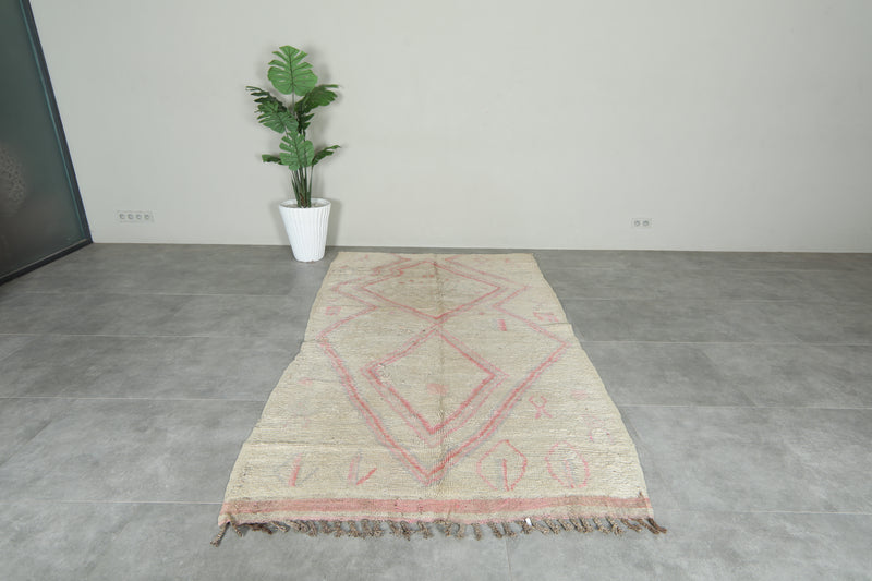 Beige Moroccan azilal rug - 5 ft x 9 ft - Handcrafted wool rug