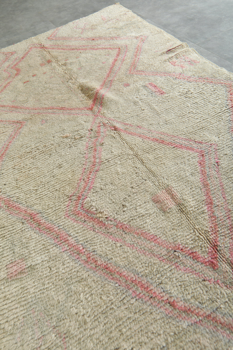 Beige Moroccan azilal rug - 5 ft x 9 ft - Handcrafted wool rug