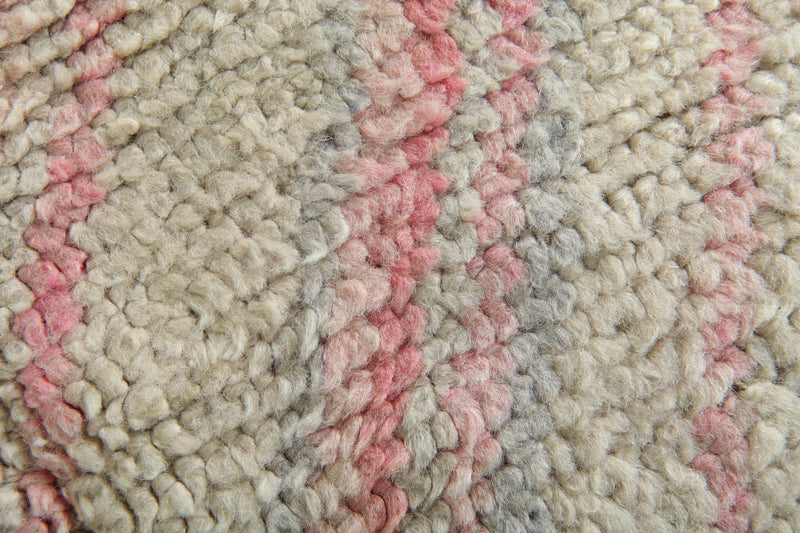 Beige Moroccan azilal rug - 5 ft x 9 ft - Handcrafted wool rug