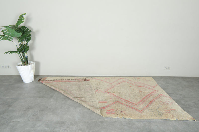 Beige Moroccan azilal rug - 5 ft x 9 ft - Handcrafted wool rug