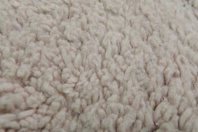 Beni ourain Moroccan rug - 8.3 x 8.2 ft | Handwoven abstract design