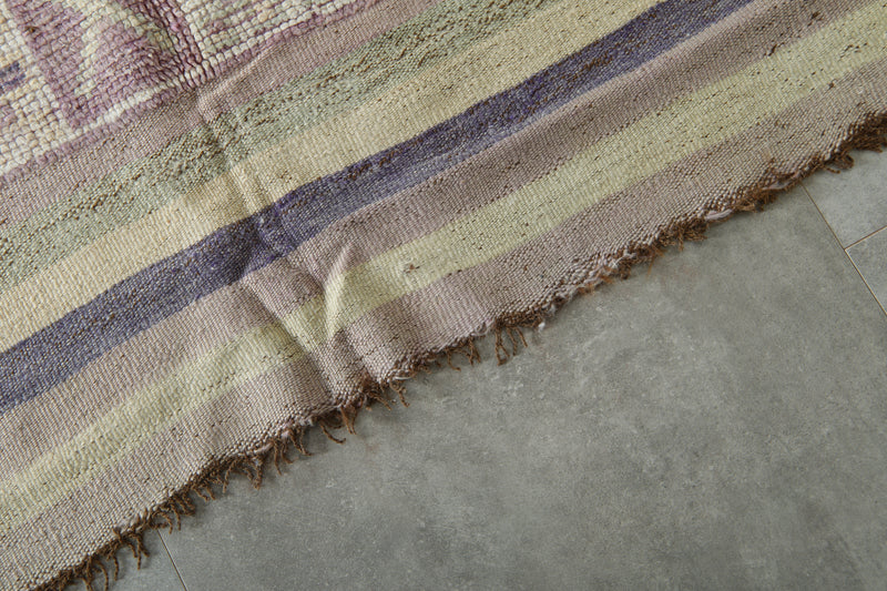 Geometric Moroccan wool rug - 5.4 ft x 11.1 ft - Azilal carpet - Azilal rugs