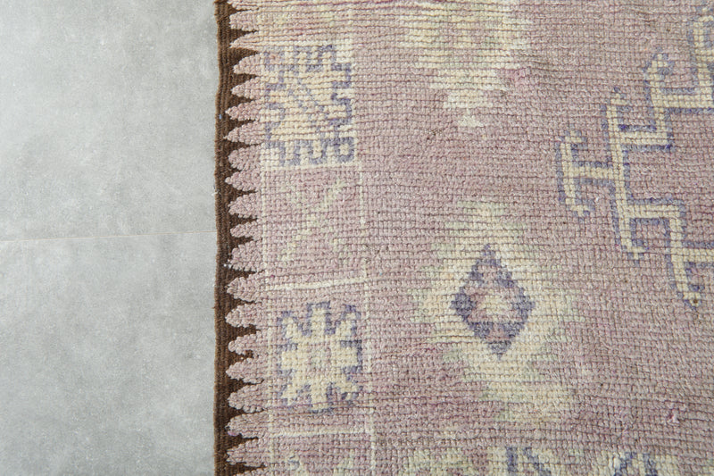 Geometric Moroccan wool rug - 5.4 ft x 11.1 ft - Azilal carpet - Azilal rugs