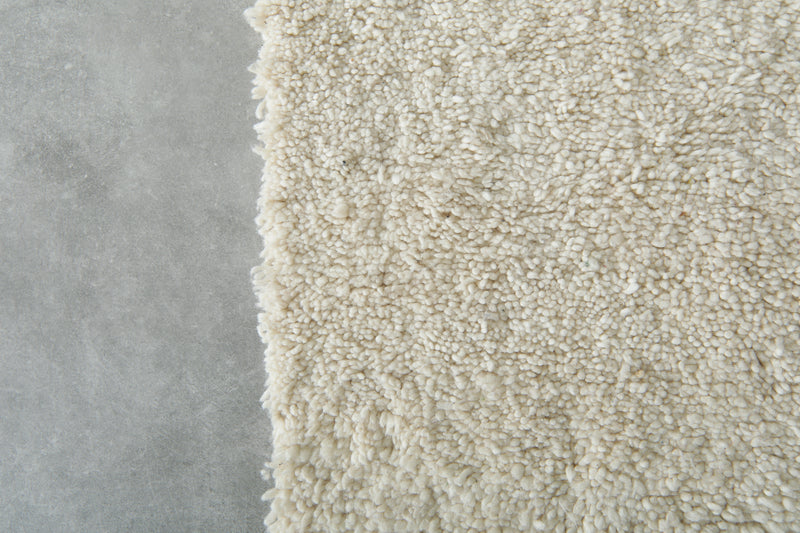 Handwoven Moroccan rug 2.1 FT X 2.9 FT - beni ourain rug