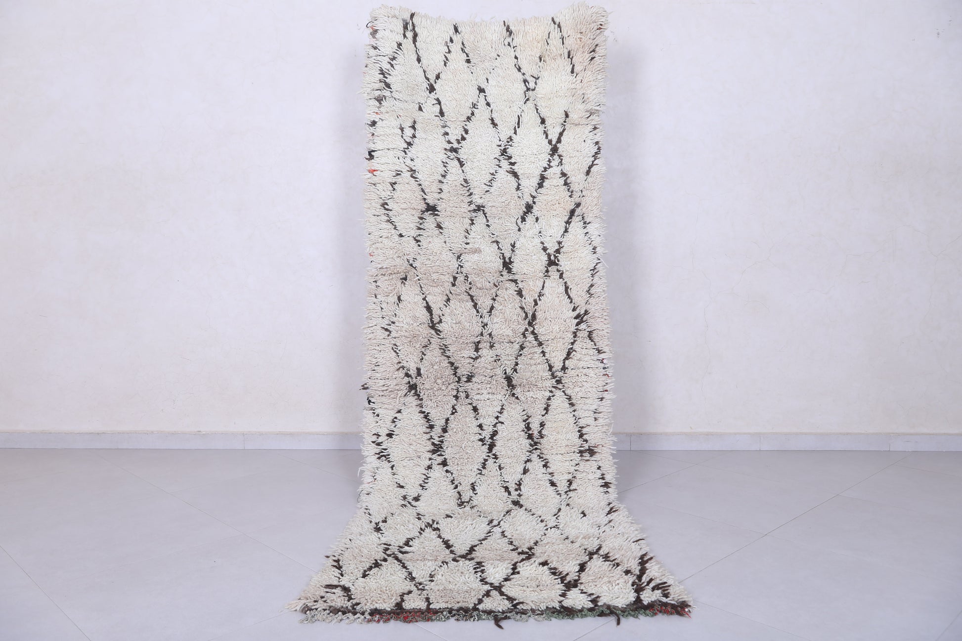 Moroccan berber rug 2.8 X 8.5 Feet - Boucherouite Rugs
