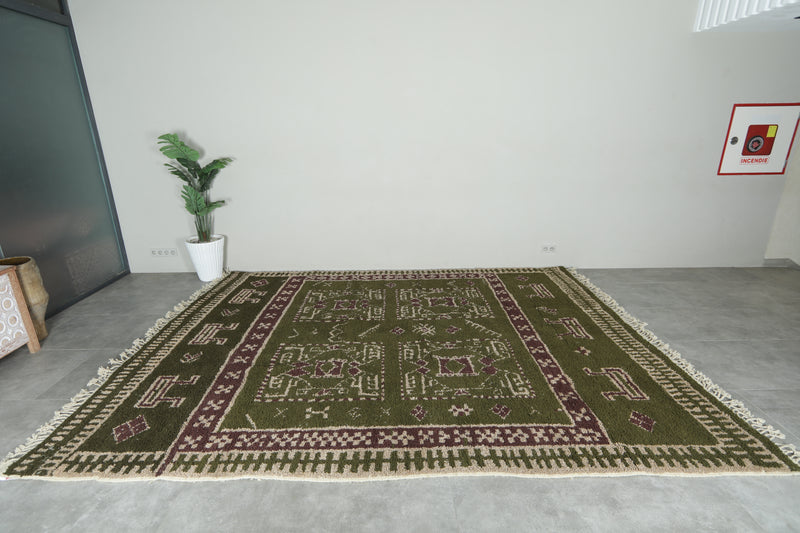 Olive green Moroccan rug – Tribal berber design - 9.4 ft x 12 ft