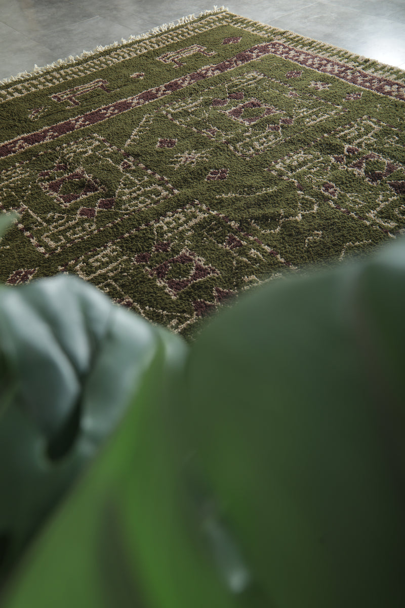 Olive green Moroccan rug – Tribal berber design - 9.4 ft x 12 ft