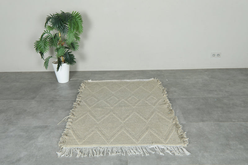 Small beige Moroccan rug - 3.7 ft x 5.1 ft