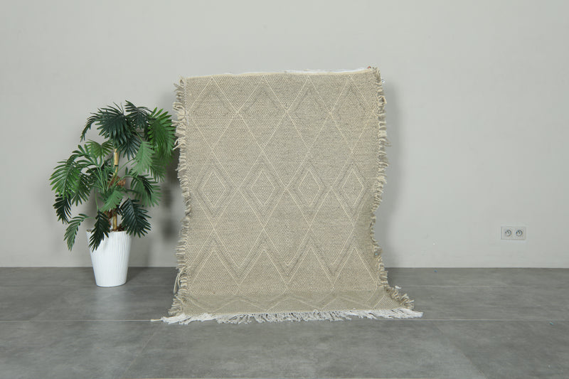 Small beige Moroccan rug - 3.7 ft x 5.1 ft