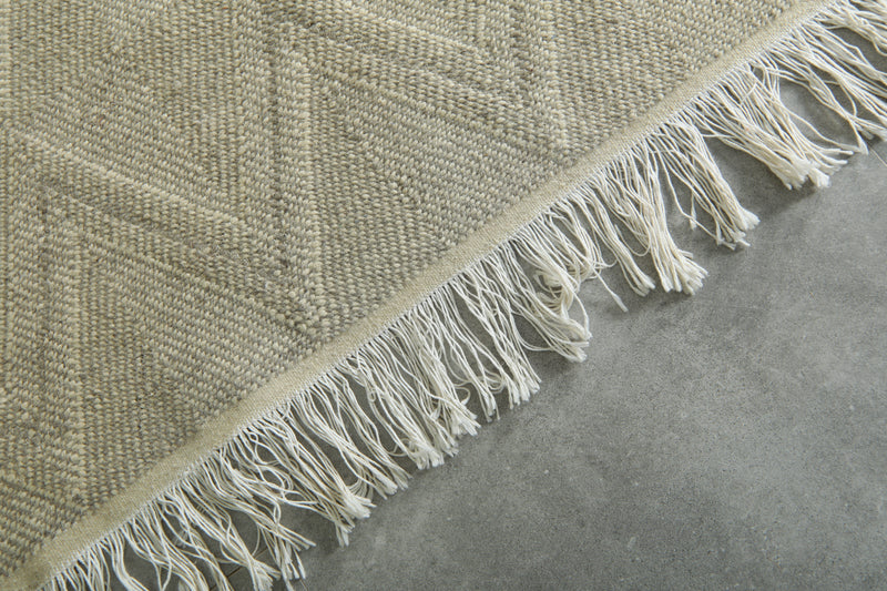 Small beige Moroccan rug - 3.7 ft x 5.1 ft