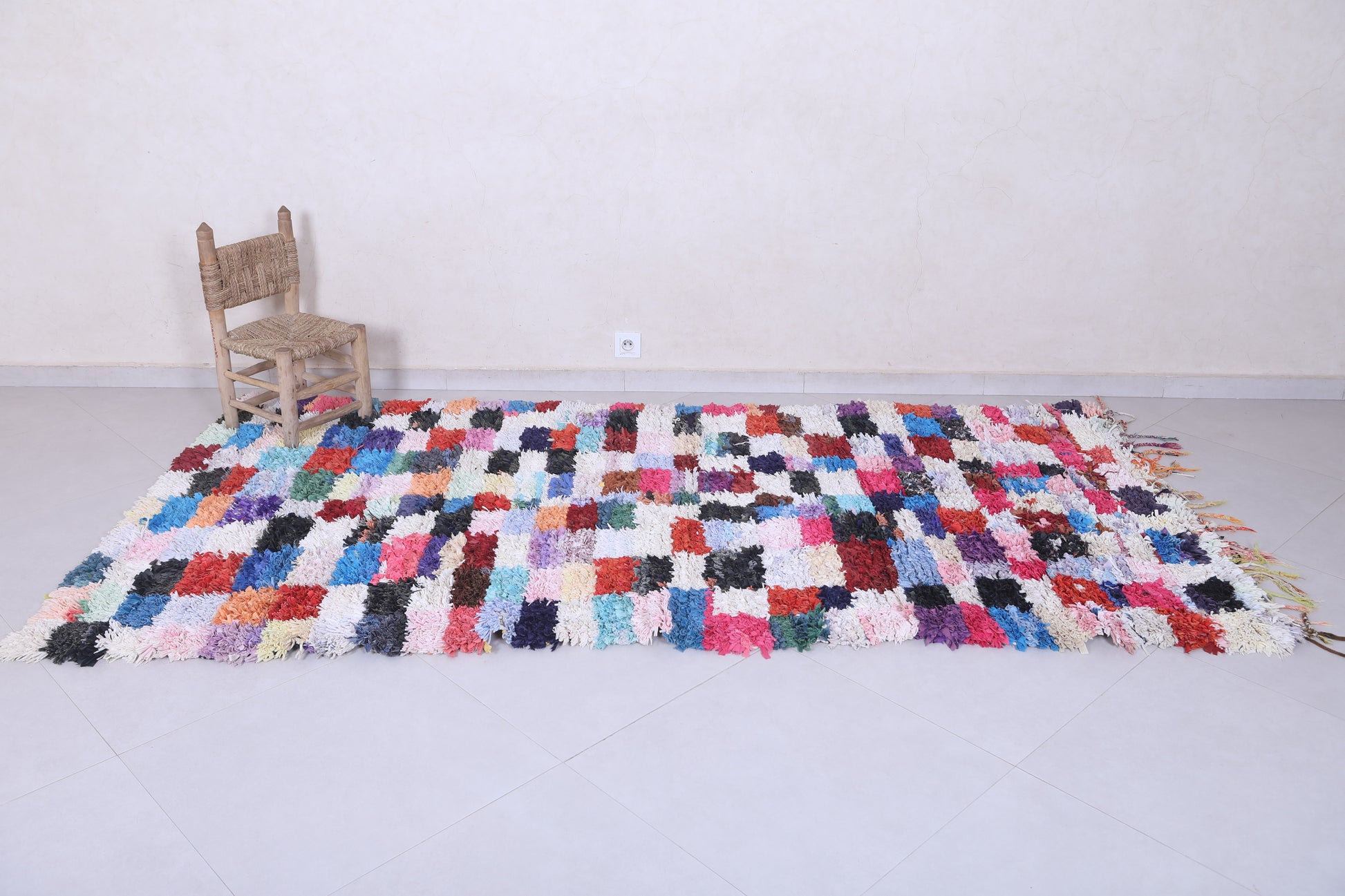 Moroccan berber rug 4.4 X 9.2 Feet - Boucherouite Rugs
