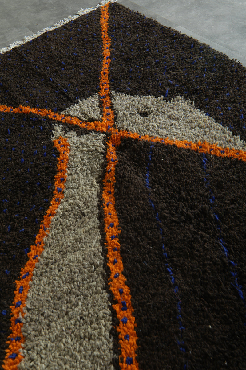 Deep brown Handmade Moroccan rug - 4.6 ft x 6.3 ft