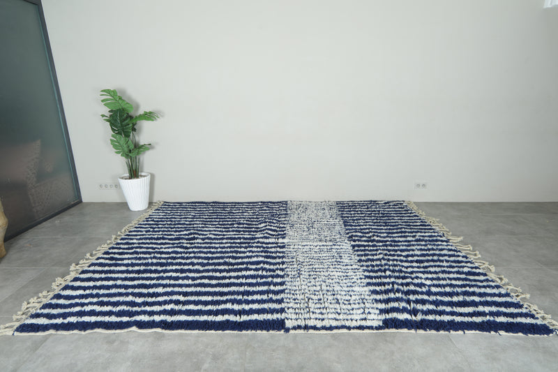 White & navy striped Moroccan rug - Modern wool floor décor - 7.8 ft x 10.8 ft