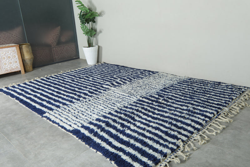 White & navy striped Moroccan rug - Modern wool floor décor - 7.8 ft x 10.8 ft
