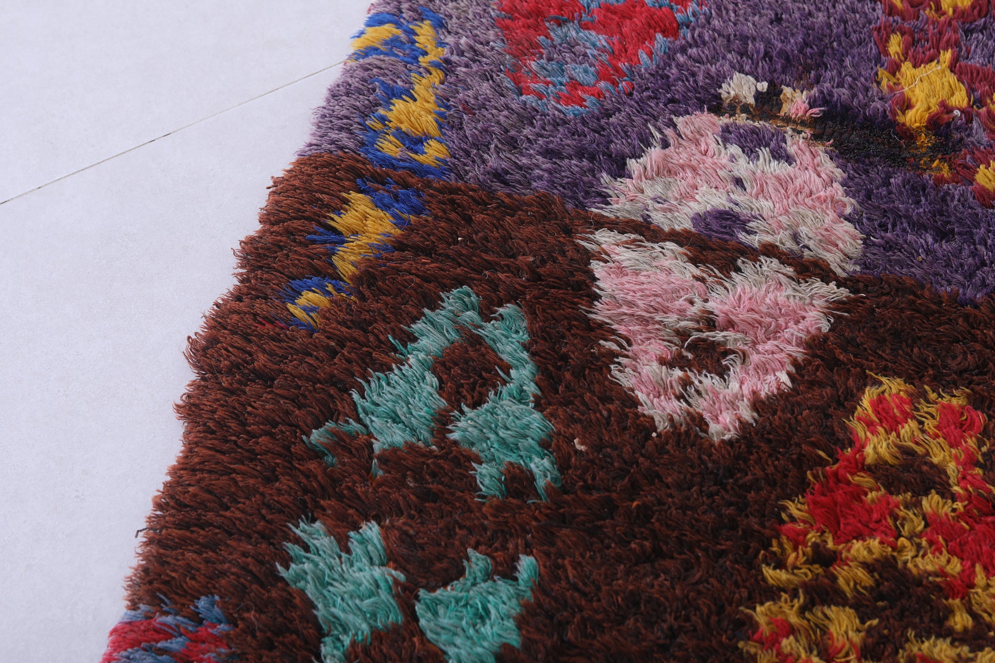 Moroccan berber rug 3.4 X 4 Feet - Boucherouite Rugs
