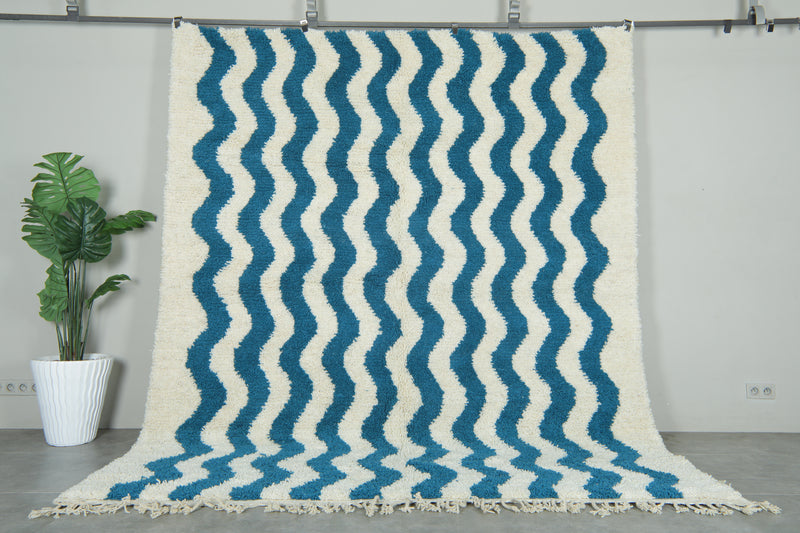 Wavy blue & ivory Moroccan rug – Modern wool design - 8.3 ft x 10 ft