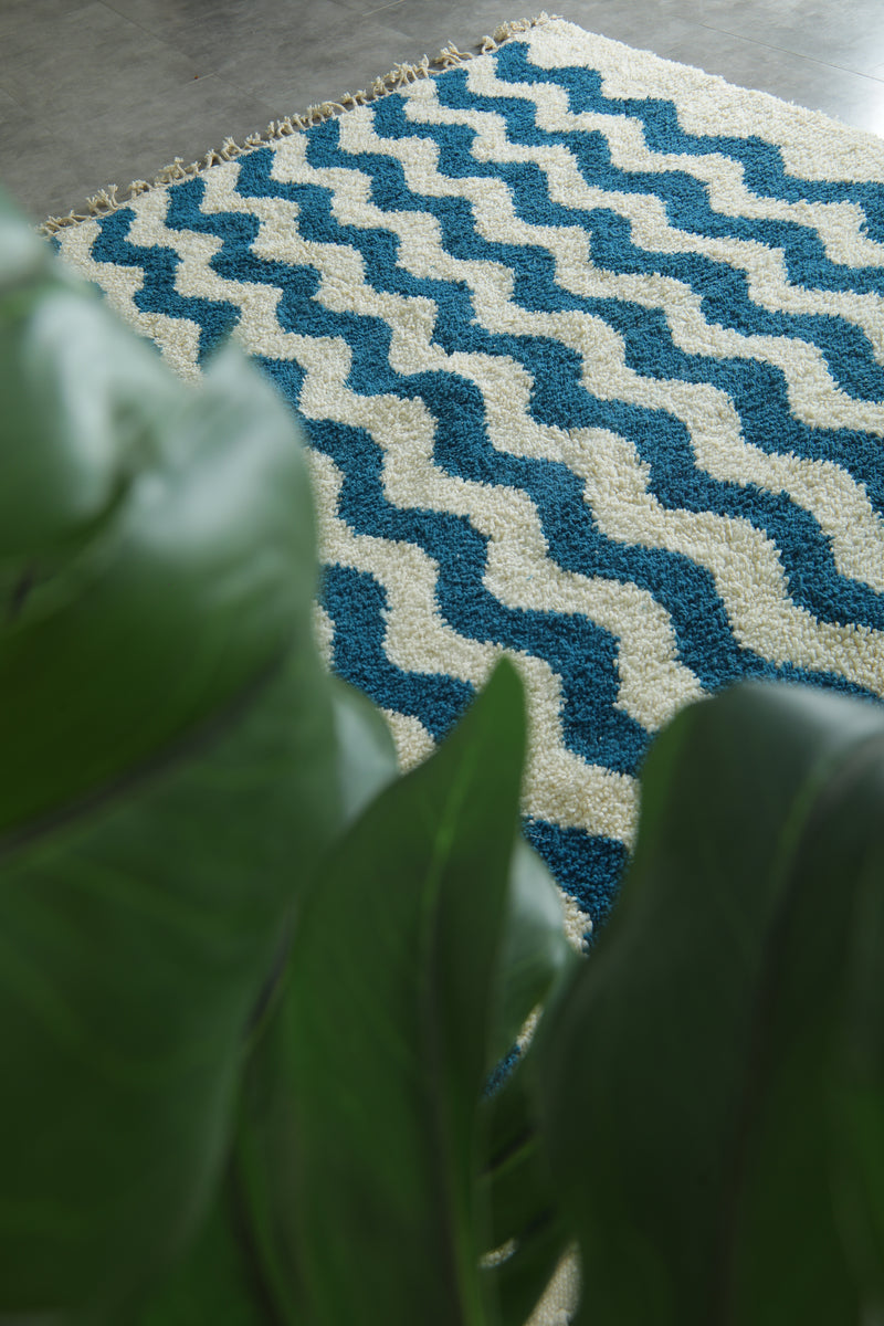 Custom Wave Pattern Rug – Handwoven Blue-Turquoise & White Moroccan Carpet
