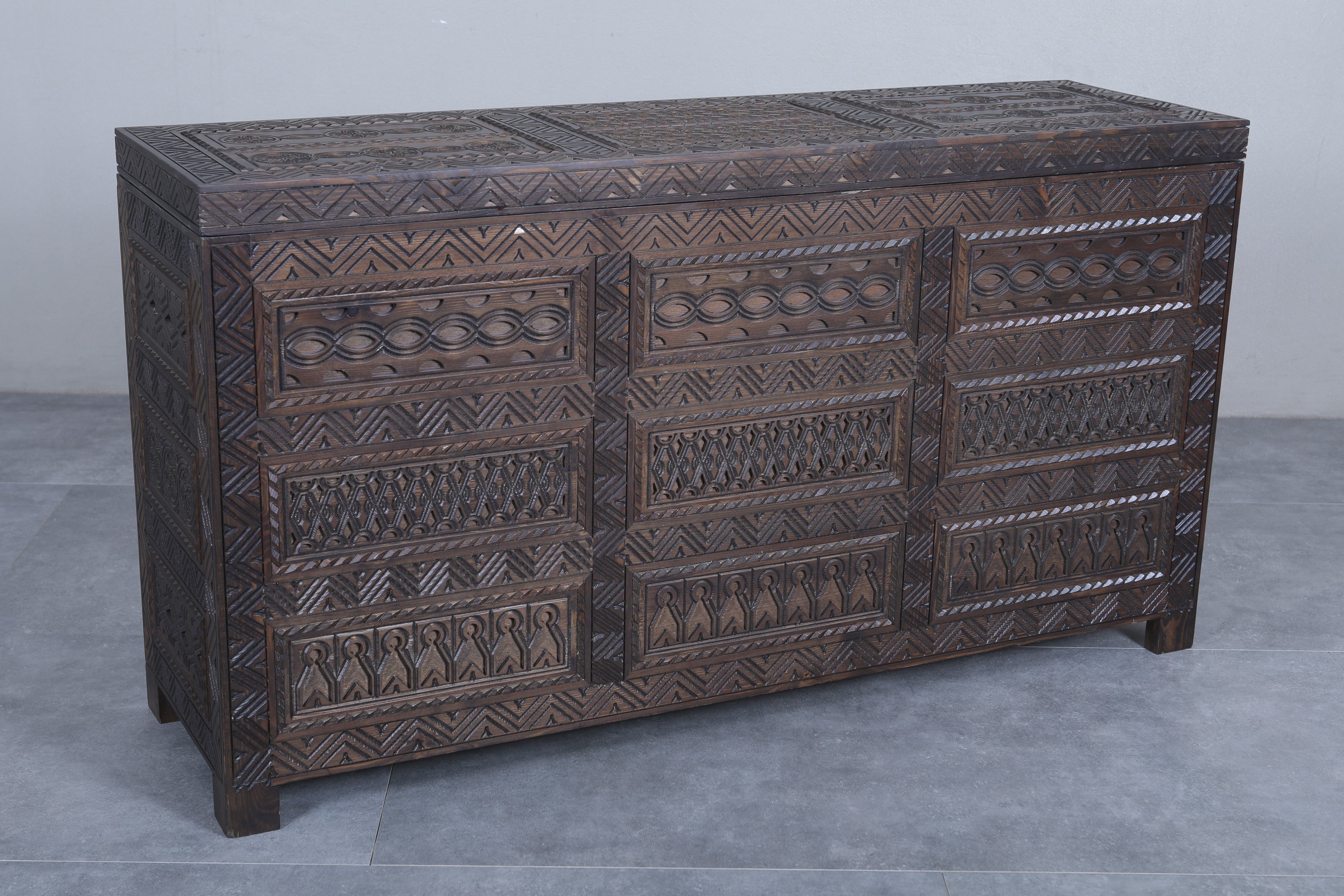 Custom Moroccan trunk - Moroccan chest - Berber Wooden trunk ...