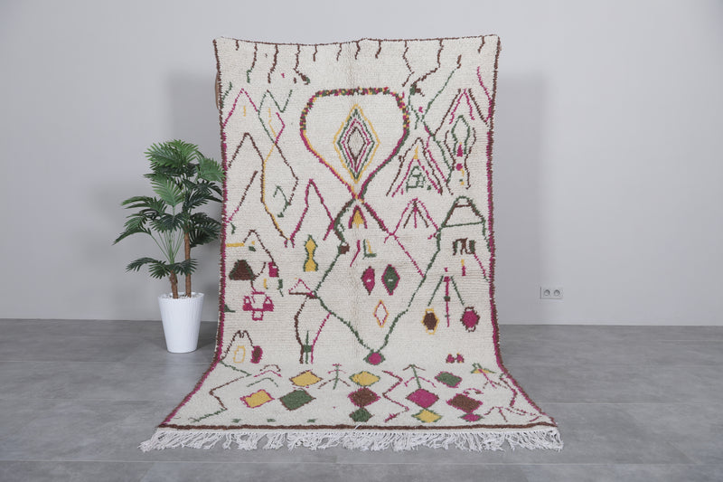 Charming Vintage Azilal Berber Rug – Handwoven 5 X 9 Feet