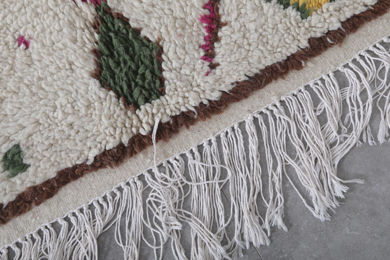 Charming Vintage Azilal Berber Rug – Handwoven 5 X 9 Feet