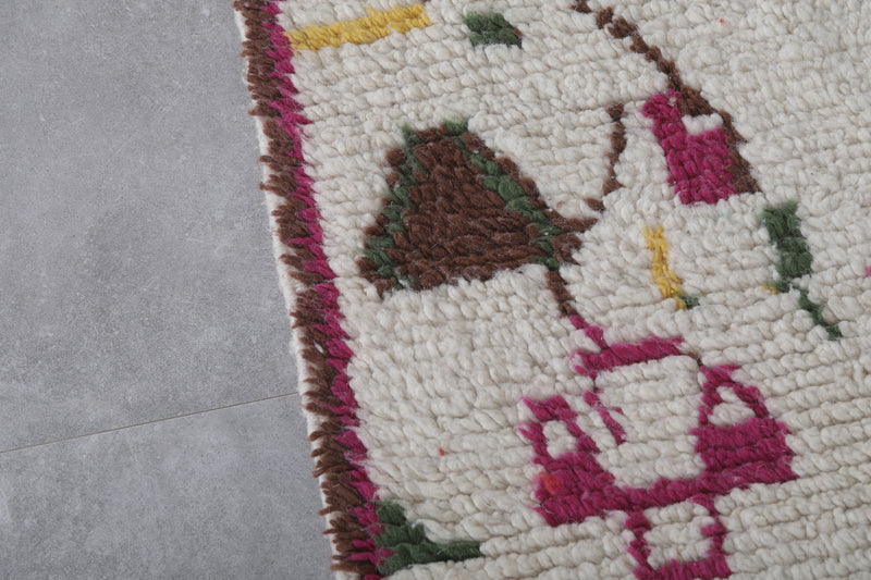 Charming Vintage Azilal Berber Rug – Handwoven 5 X 9 Feet