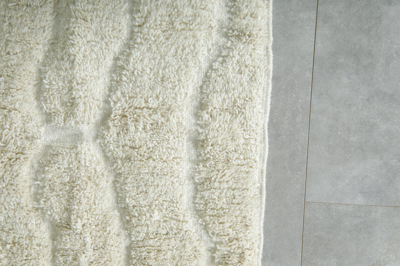 Handmade cream Moroccan rug - Minimalist berber design - 7 ft x 7.3 ft