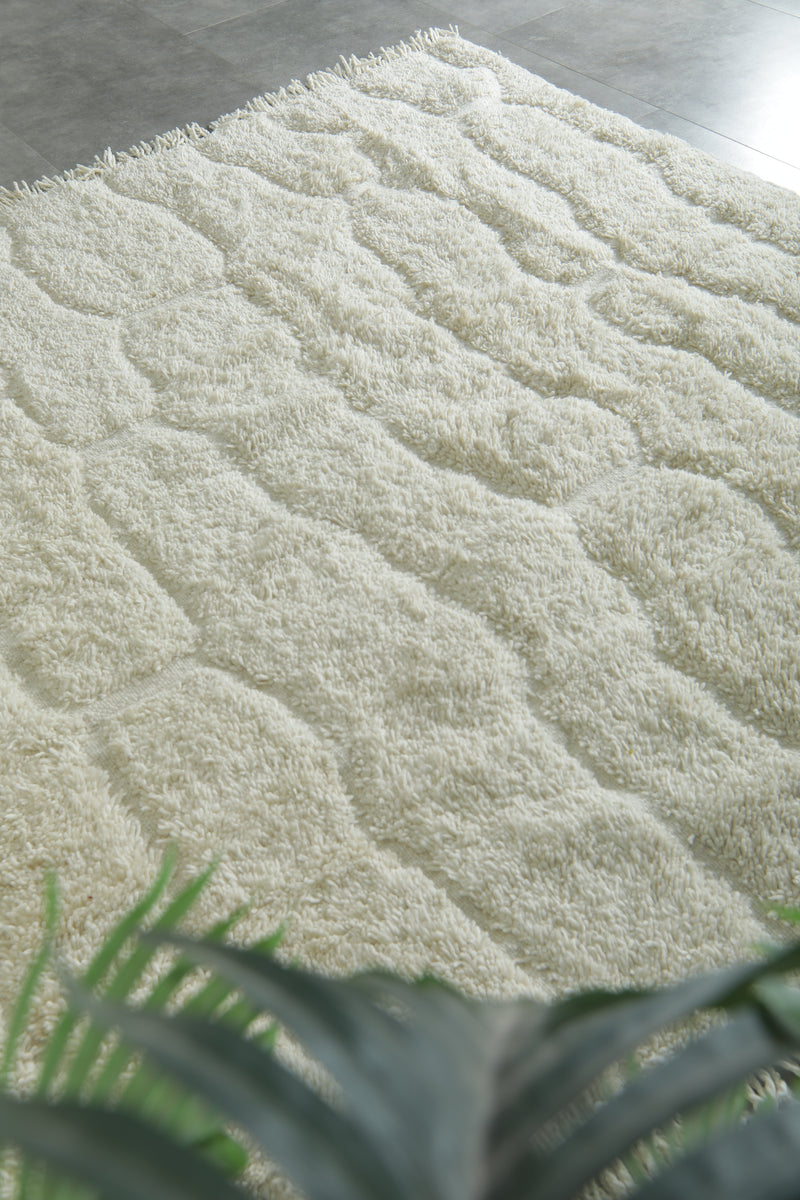 Handmade cream Moroccan rug - Minimalist berber design - 7 ft x 7.3 ft