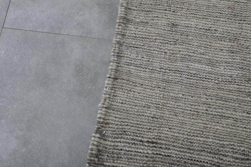 Handwoven Moroccan Rug - 3.3 x 5.1 FT | Wool Area Rug - Flat woven rugs