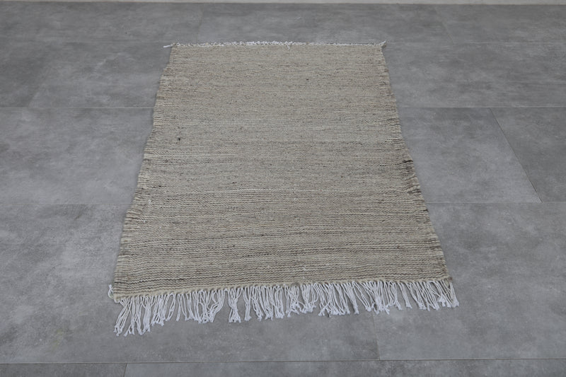 Moroccan Rug - Handwoven Wool | 2.9 x 5 FT - Flat woven rugs