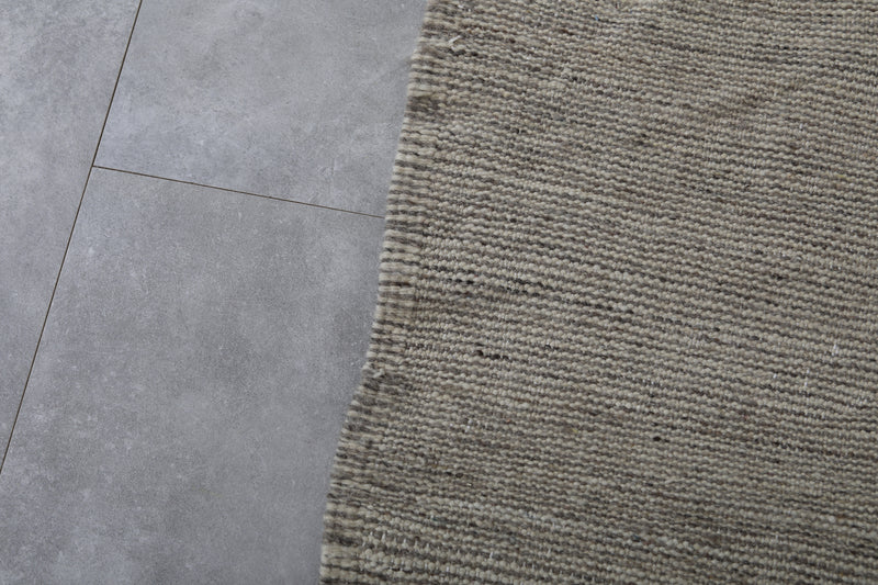 Moroccan Rug - Handwoven Wool | 2.9 x 5 FT - Flat woven rugs