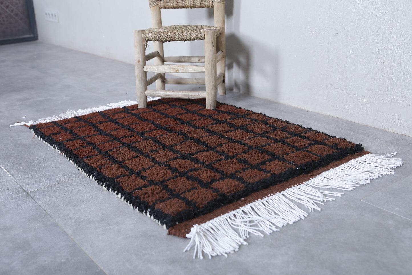 Moroccan grid rug 2.3 X 3.3 Feet