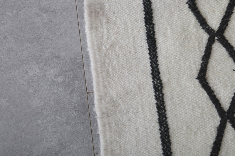 Moroccan Handwoven Kilim Rug - Artisan Design 1.9x4.1 FT - Handwoven Kilim