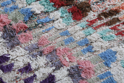 Vintage moroccan berber rug 3.8 X 5.5 Feet