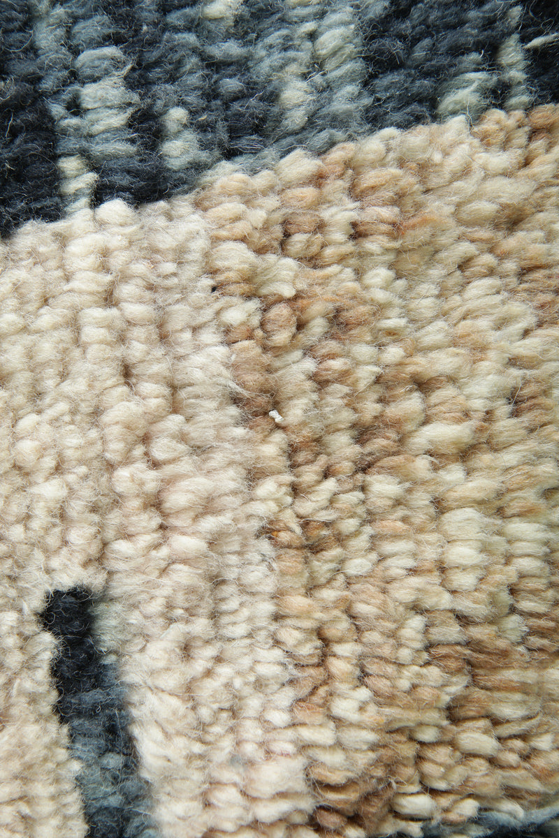 Geometric Moroccan wool rug - 5.1 ft x 8.1 ft - Handmade rug